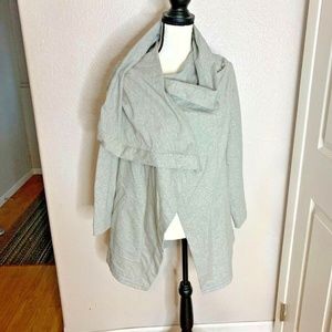 Kerrigan Womens Sz S Gray Cape Open Front Sweatshirt Long Sleeve Wrap Jacket